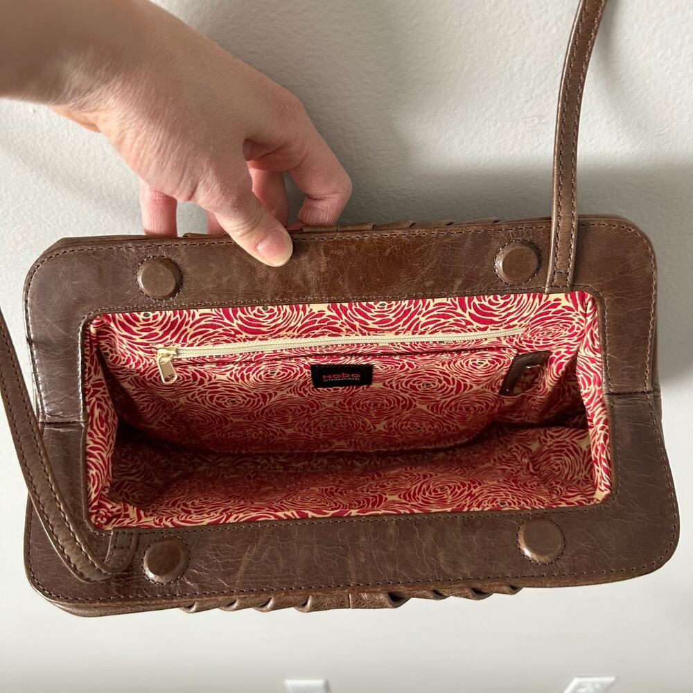 HOBO Genuine Leather Hinge Crossbody Clutch - Picture 4 of 4
